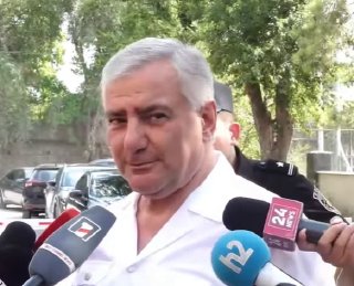 Политик Ташо Калужский во время выступления в Апаране