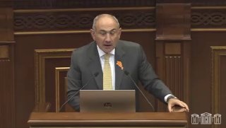 Пашинян призвал оппозицию к революции в контексте выборов в Апаране
