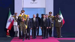 Никол Пашинян с делегацией отдают дань уважения лидеру Исламской революции в Иране