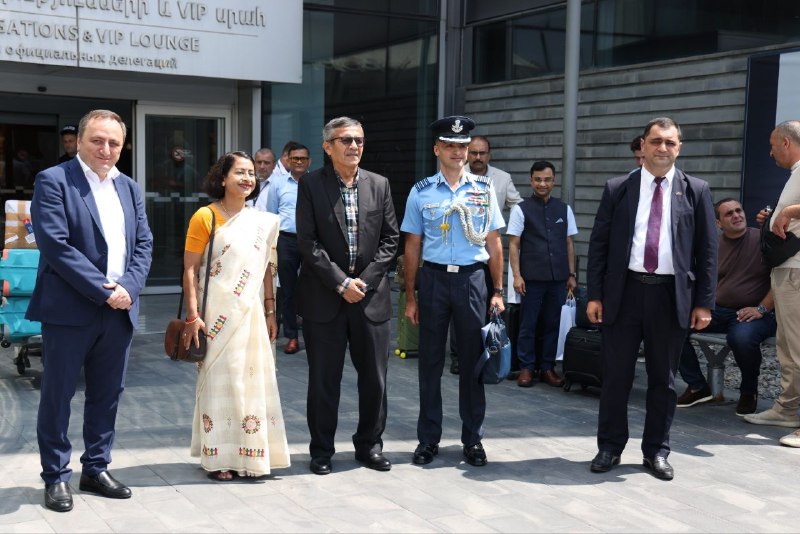 Министр обороны Индии Раджеш Кумар Сингх прибыл в Армению с официальным визитом