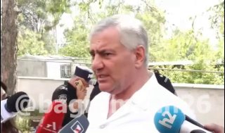 Выборы в Апаране, Арагацотн: кандидат и журналисты