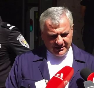 Гамлет Гукасян на выборах в Апаране (Арагацотн)