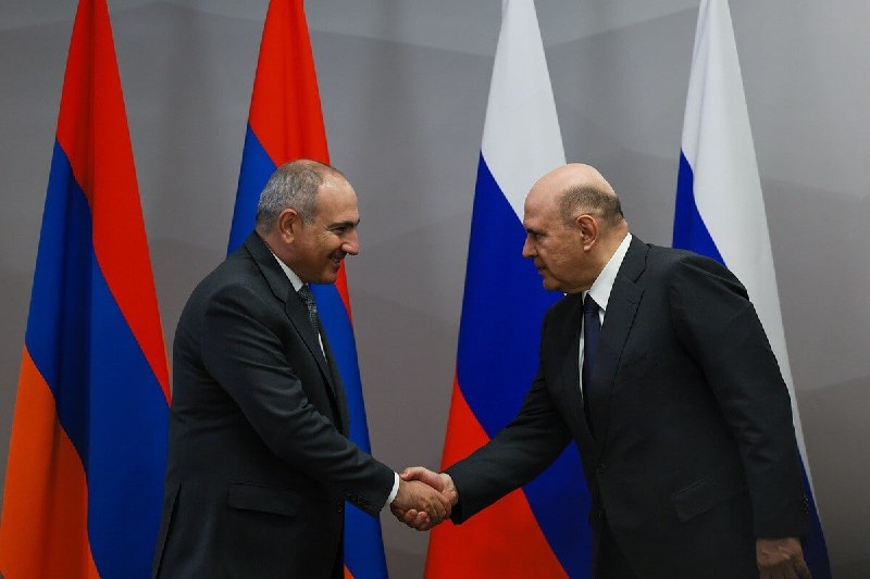 Премьер-министр Армении Никол Пашинян на встрече в Апаране