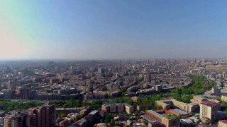 Здание правительства Армении в Ереване, новые законы с 1 июля