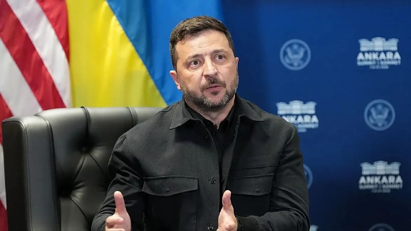 Зеленский анонсировал отставку премьера и перестановки в правительстве Украины
