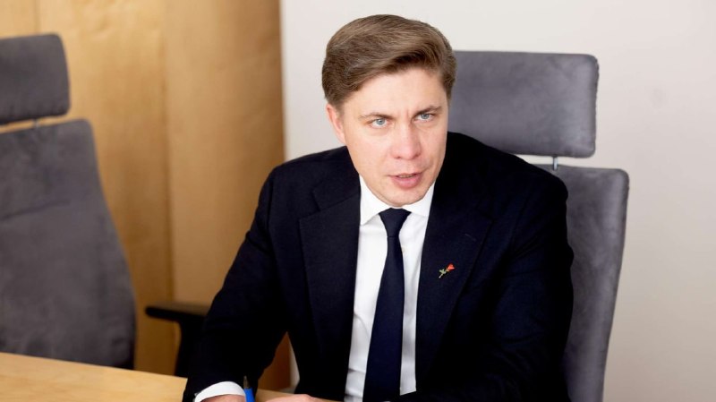 Миндаугас Синкявичюс выступает в парламенте Литвы после утверждения премьер-министром